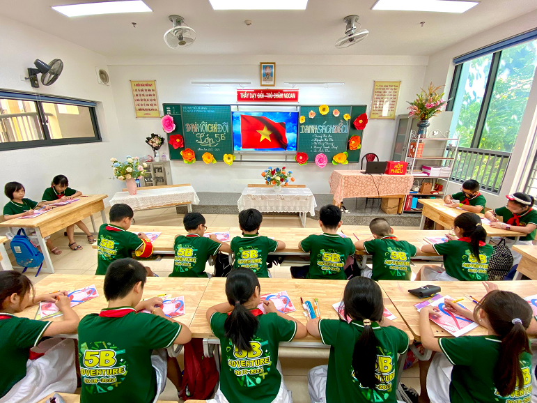 Lớp 5B Trường Tiểu học Phan Chu Trinh tổ chức Đại hội Chi đội Năm học 2022 – 2023