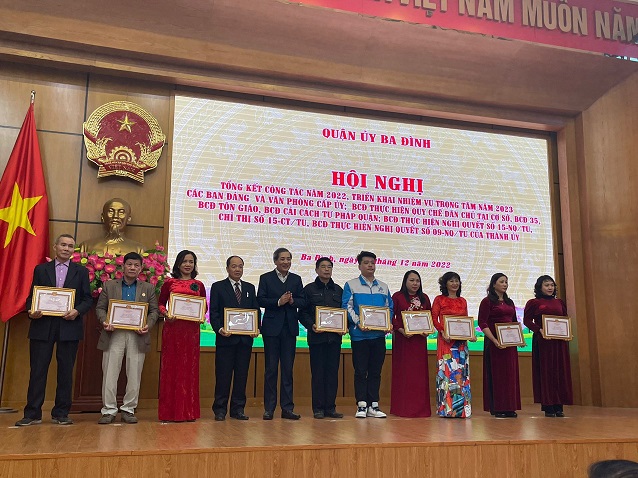 Chi bộ Trường Tiểu học  Phan Chu Trinh đạt thành tích xuất sắc trong phong trào thi đua “Dân vận khéo” - năm 2022