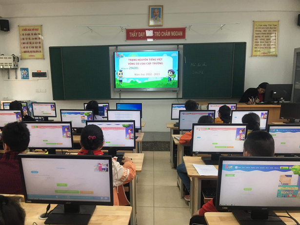 Học sinh Trường tiểu học Phan Chu Trinh hào hứng tham gia vòng sơ khảo sân chơi "Trạng Nguyên Tiếng Việt" cấp trường Năm học 2022-2023