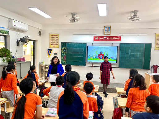 Chuyên đề Toán lớp 5 của Trường Tiểu học  Phan Chu Trinh - Chuyến du hành thú vị!