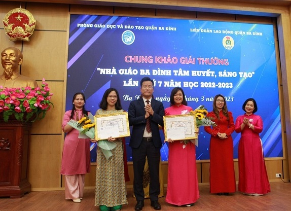 Cô giáo Đỗ Thanh Hà - Trường Tiểu học Phan Chu Trinh đạt giải Nhì Chung khảo "Nhà giáo Ba Đình tâm huyết, sáng tạo" lần thứ 7, năm học 2022 – 2023