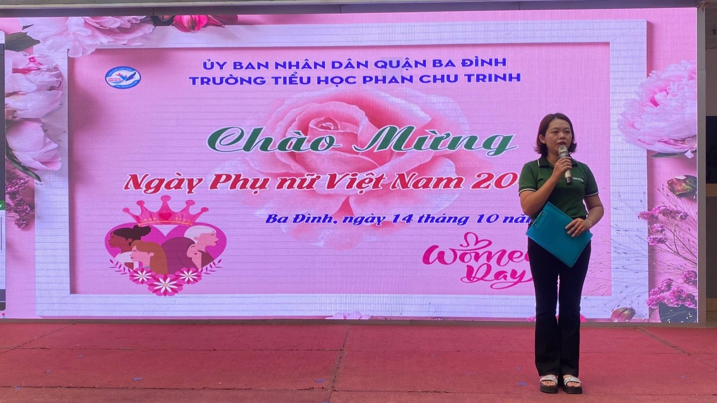 Hoạt động Chào mừng Ngày Phụ nữ Việt Nam 20/10 của giáo viên và học sinh trường Tiểu học Phan Chu Trinh