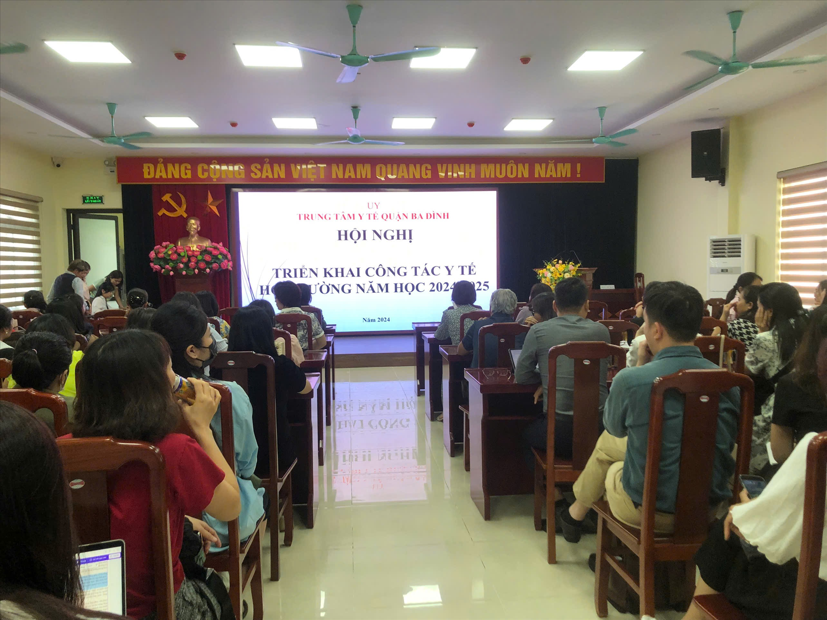 Trường TH Phan Chu Trinh tham dự Hội nghị triển khai công tác Y tế học đường năm học 2024 - 2025