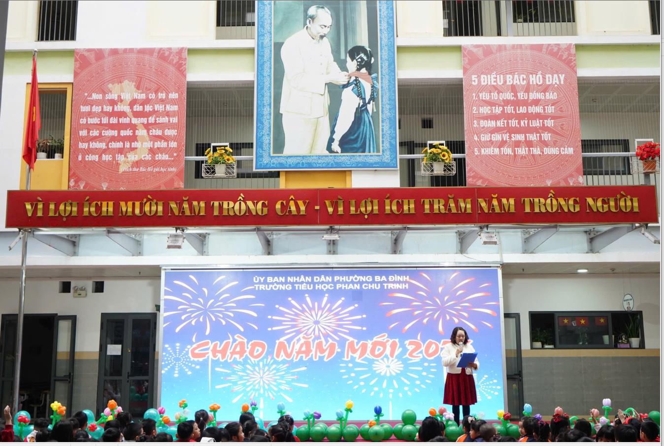 "Kỷ nguyên vươn mình của dân tộc Việt Nam"  Chủ đề chương trình văn nghệ chào năm mới 2026 Lớp 4A- 1C