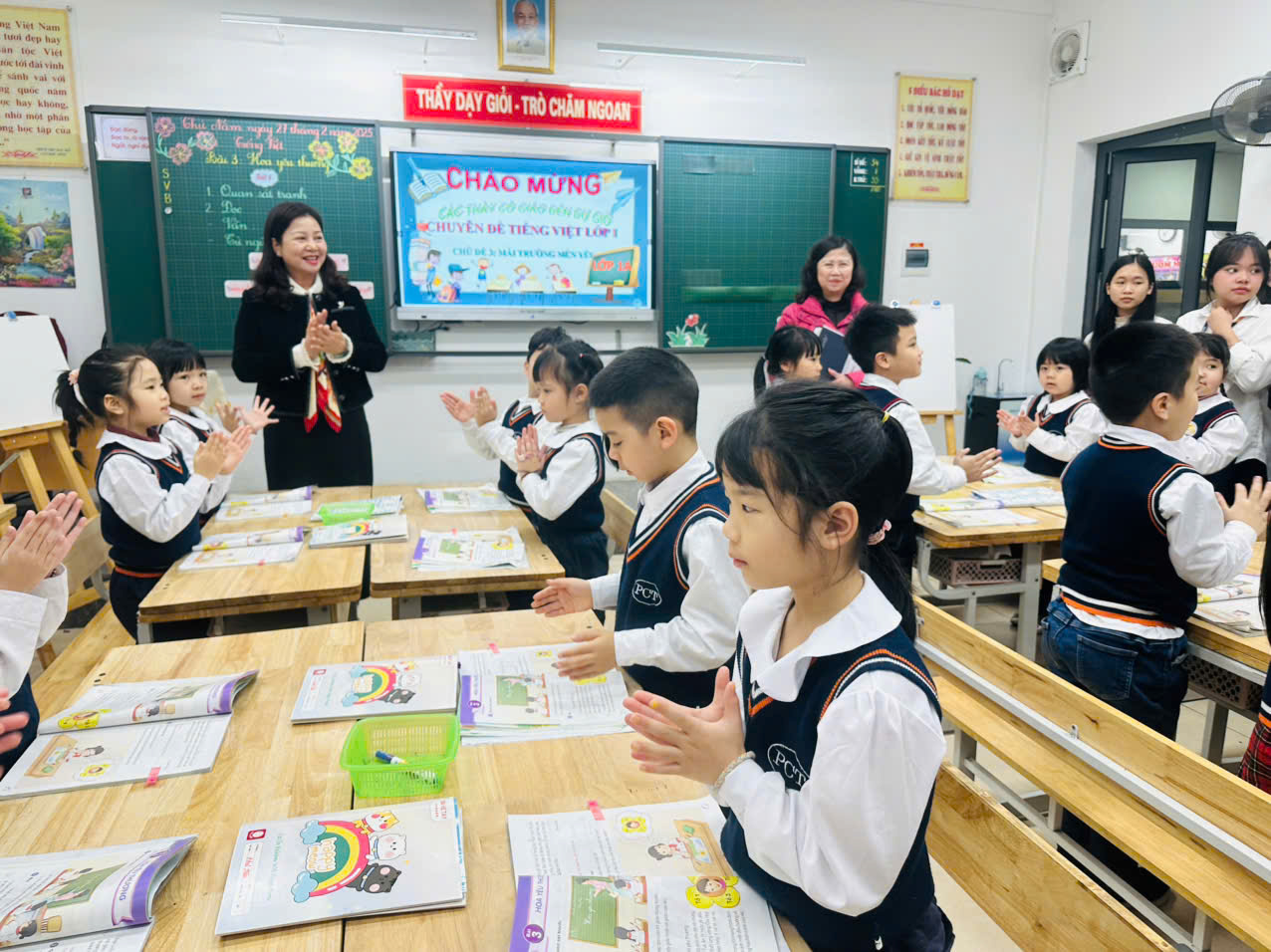 "Hoa yêu thương” Mô hình giảng dạy sáng tạo môn Tiếng Việt lớp 1