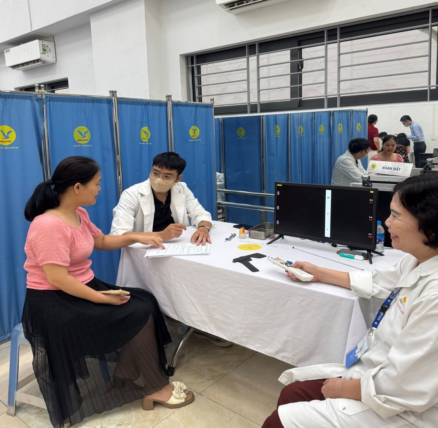 Khám sức khỏe định kỳ tại trường TH Phan Chu Trinh: Đảm bảo sức khỏe đội ngũ, nâng cao chất lượng giảng dạy