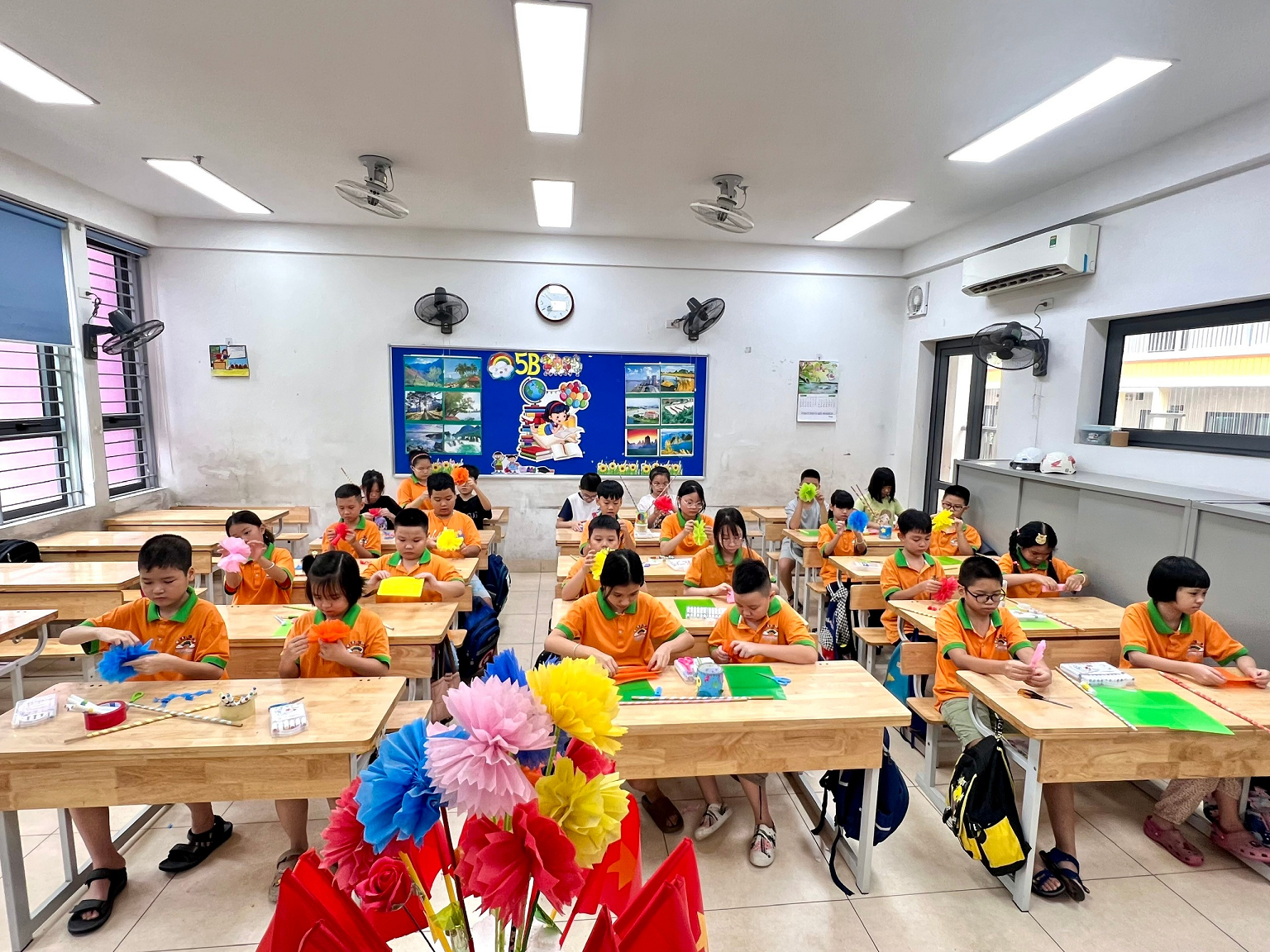 Hoạt động chuẩn bị chào đón năm học mới của cô trò 5B
