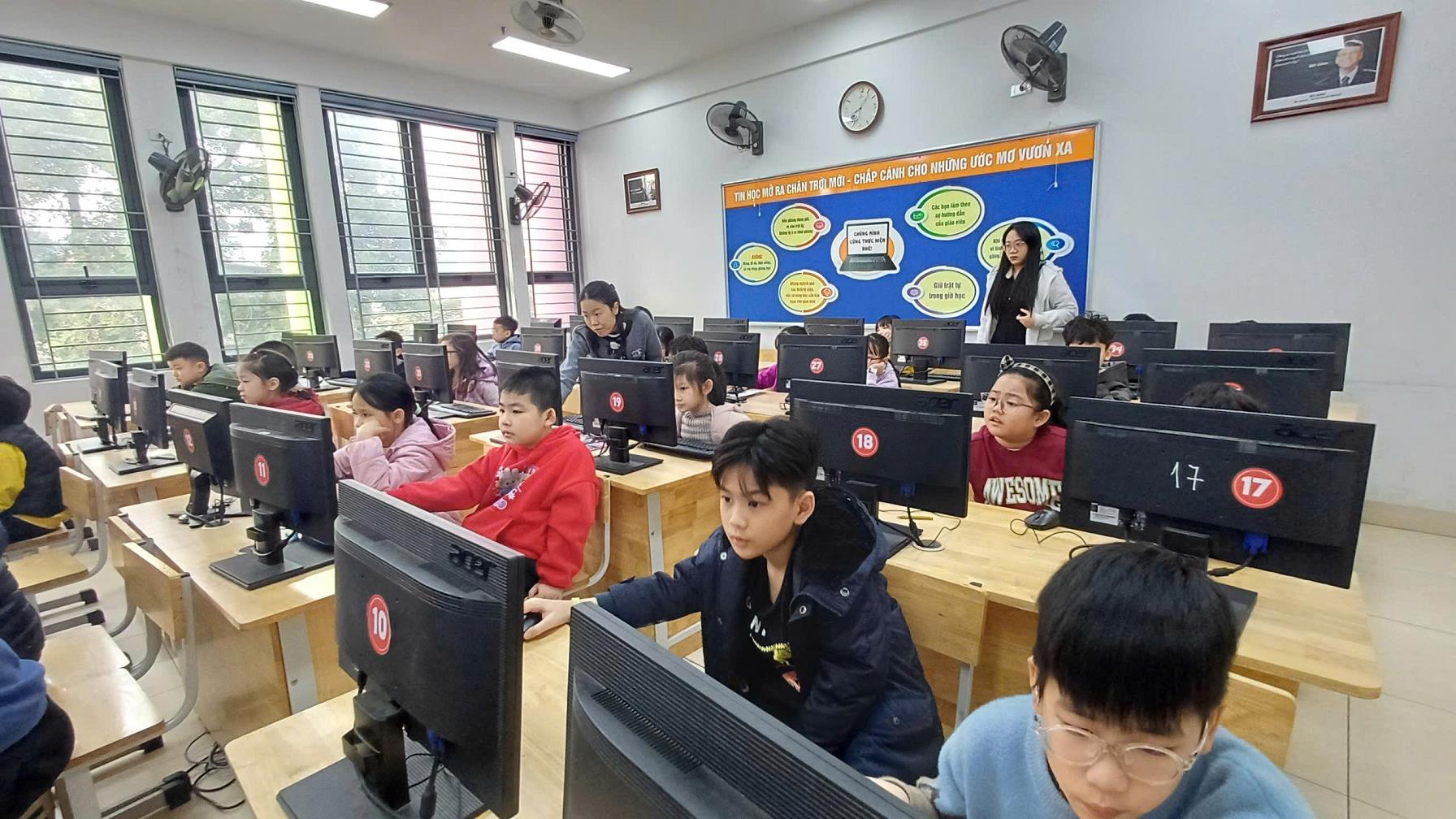 Học sinh trường Tiểu học Phan Chu Trinh hoàn thành vòng thi Hương - Trạng Nguyên Tiếng Việt cấp Phường năm học 2025 – 2026