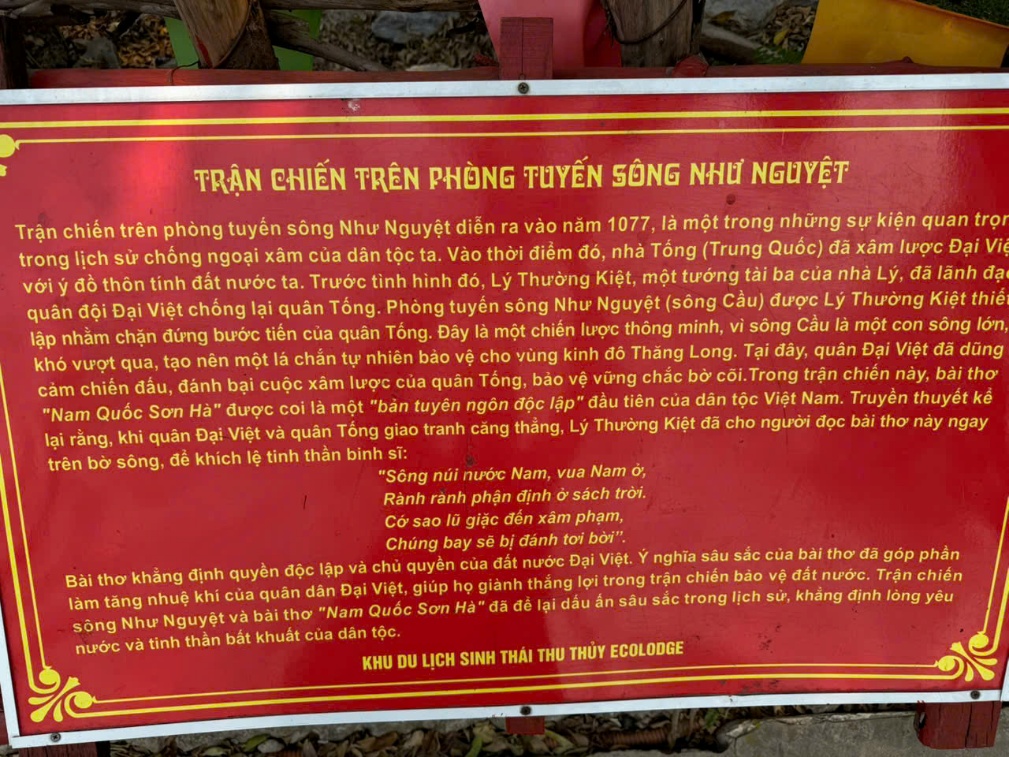 Ảnh có chứa văn bản, thực đơn, biển hiệu, ngoài trời

Nội dung do AI tạo ra có thể không chính xác.