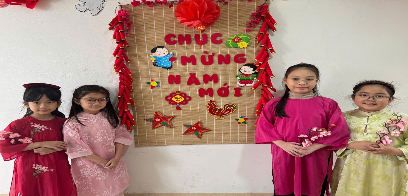 D:\THƯ VIỆN\THƯ VIỆN 25-26\HÌNH ẢNH\TẾT\gen-o-z7506111939080_fa79df17bd5f170f59f18e436a77a72e.jpg