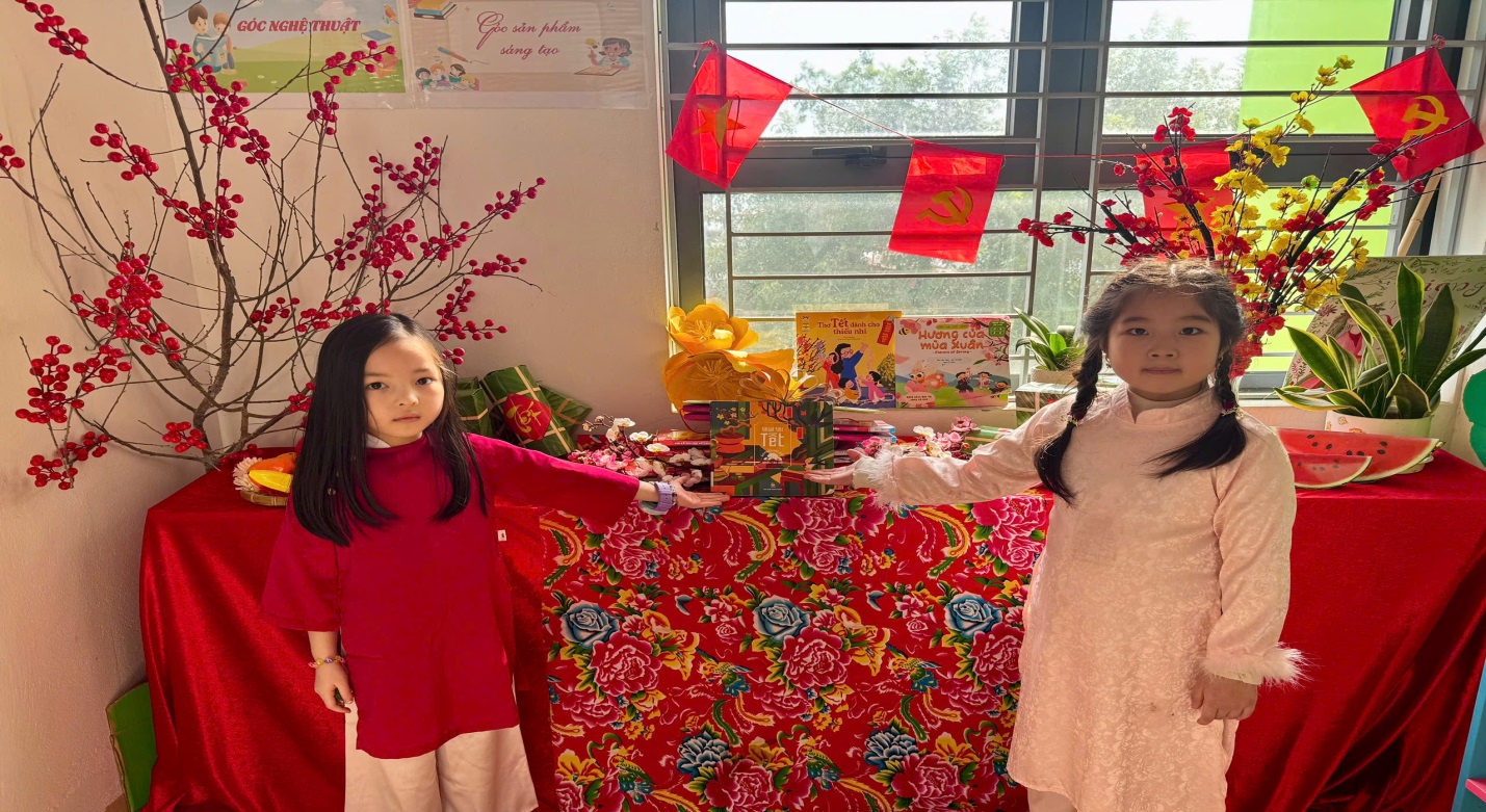 D:\THƯ VIỆN\THƯ VIỆN 25-26\HÌNH ẢNH\TẾT\gen-o-z7479904565871_0058269574137a8493270cf20441b969.jpg